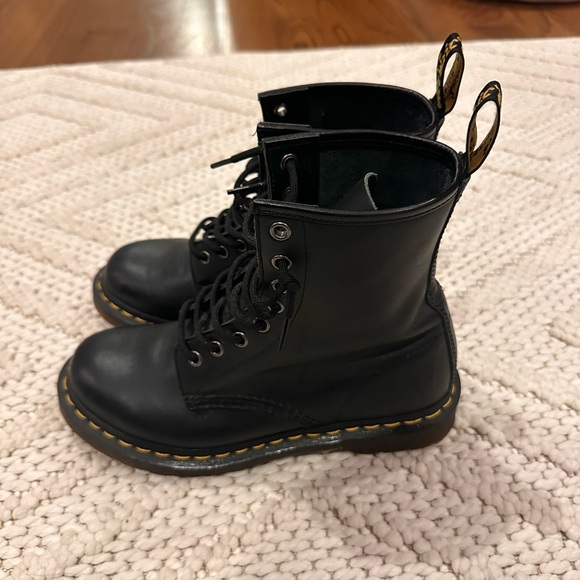 Women’s 1460 Dr Martens - Picture 6 of 8